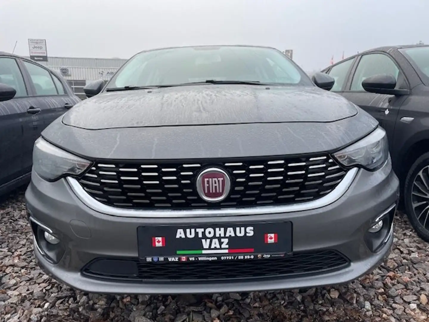 Fiat Tipo Business Line Grau - 2