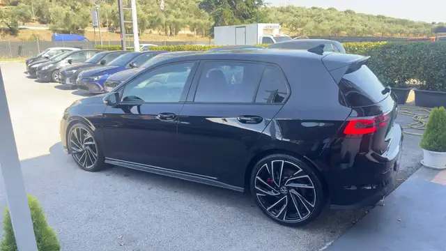 Volkswagen Golf view 5