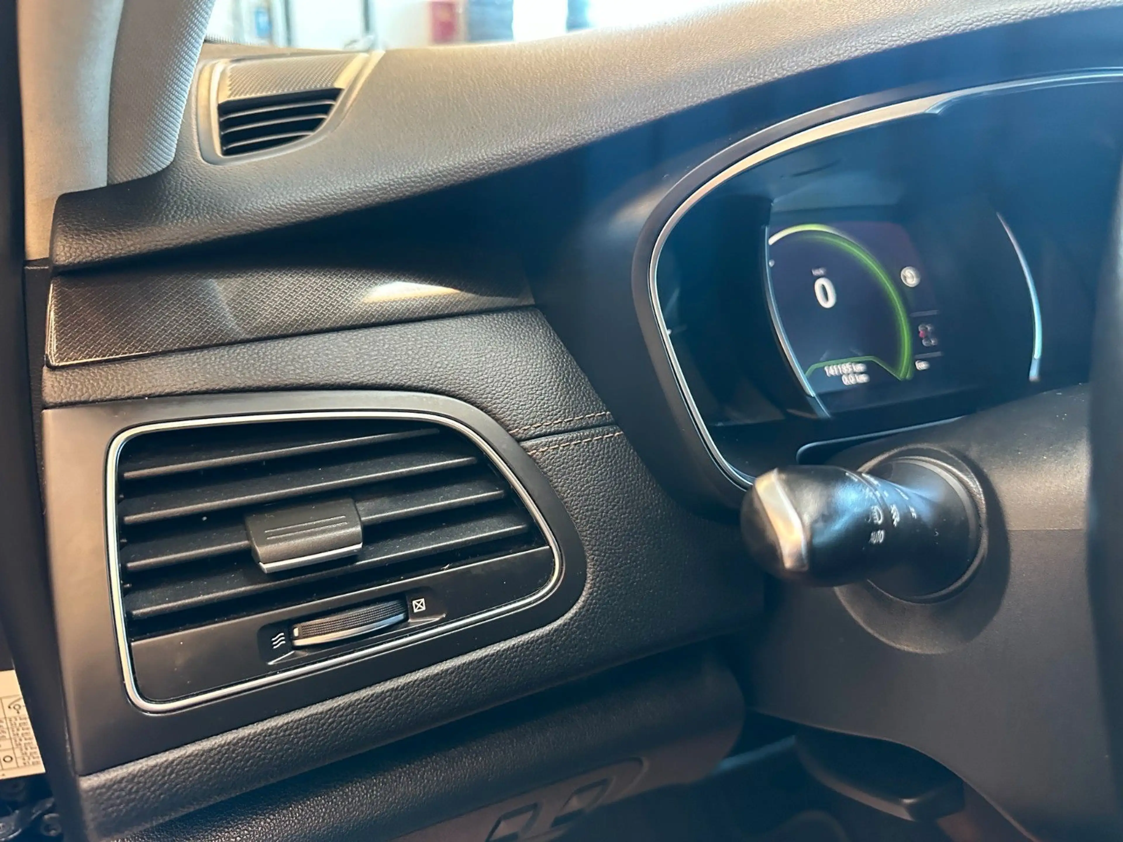 Renault Talisman *KEYLESS*TEMPO*NAVI*SitzHZ*2-ZONEN* — photo 9