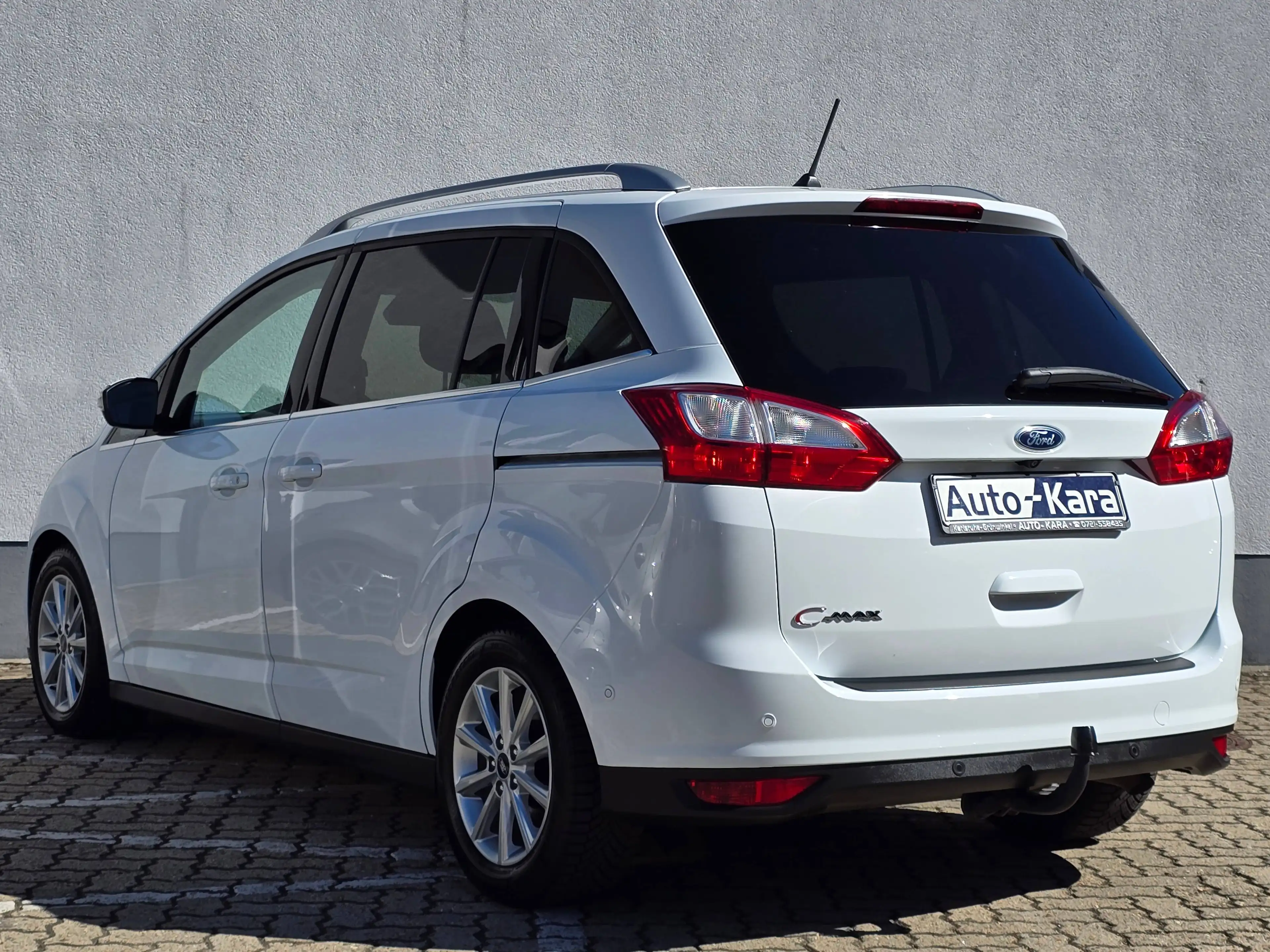 Ford Grand C-Max 2.0 TDCi Titanium Aut. Titanium*1.Hand*AHK*Navigation*Rückfahrkamera*Park-Assistent — photo 3