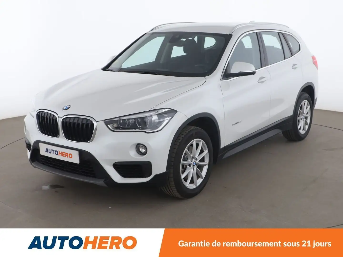 BMW X1 sDrive18d Lounge BVA8 Blanc - 1
