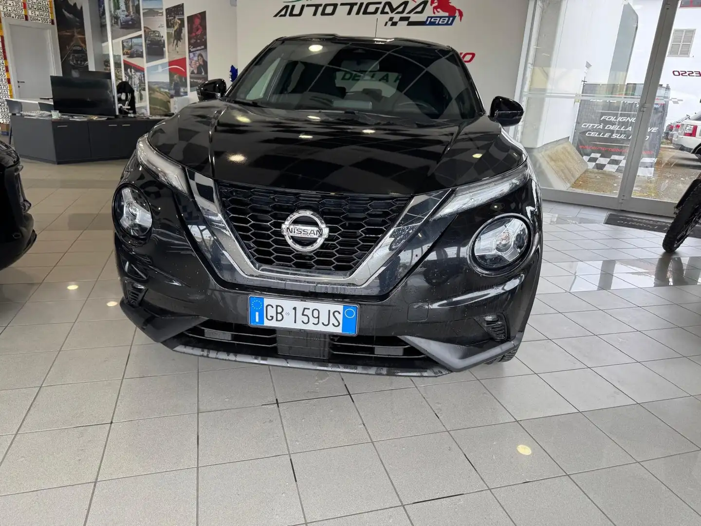 Nissan Juke Juke 1.0 dig-t Acenta 117cv Zwart - 2