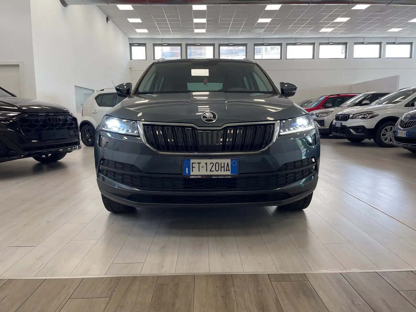 Skoda Karoq 1.0 TSI Ambition - 2
