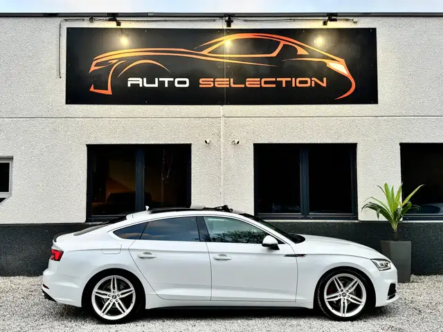 Audi A5 view 9