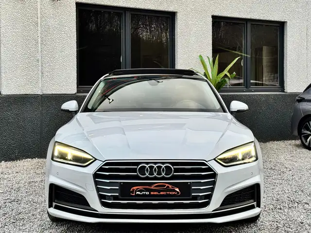 Audi A5 view 2