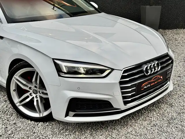 Audi A5 view 4