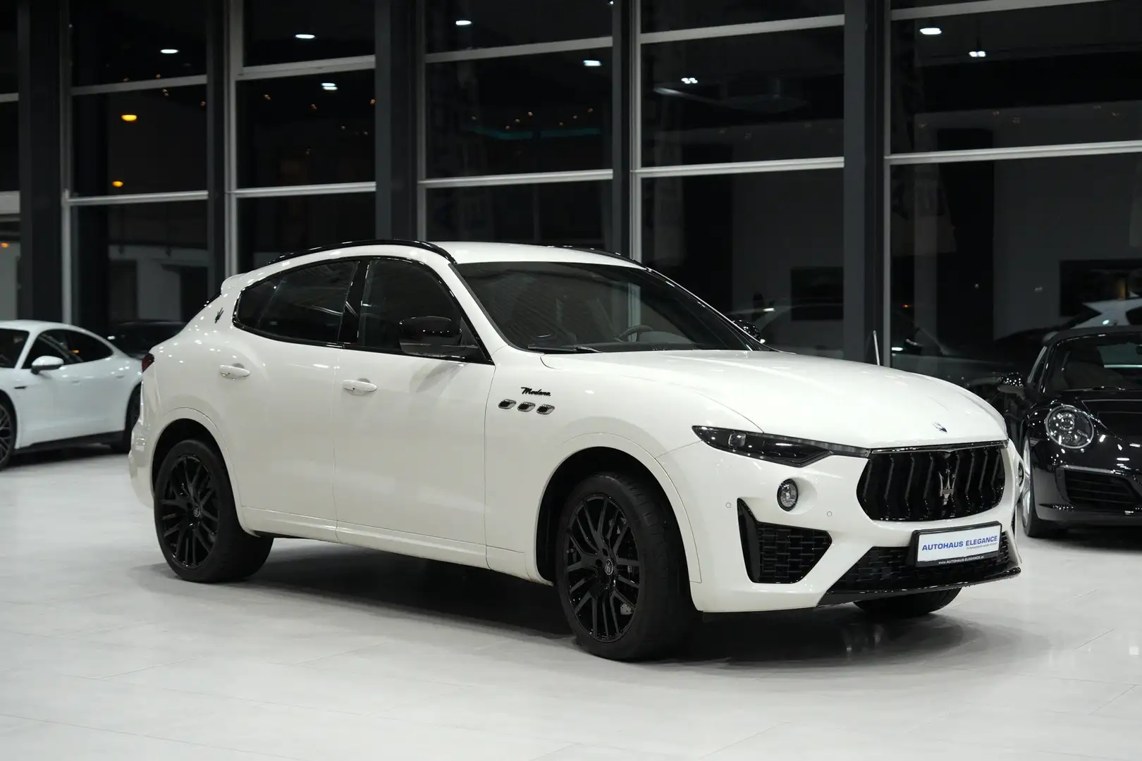 Maserati Levante *LUFTFEDERUNG*H&K*LED*21"LM*NAVI*1-HAN* Weiß - 2