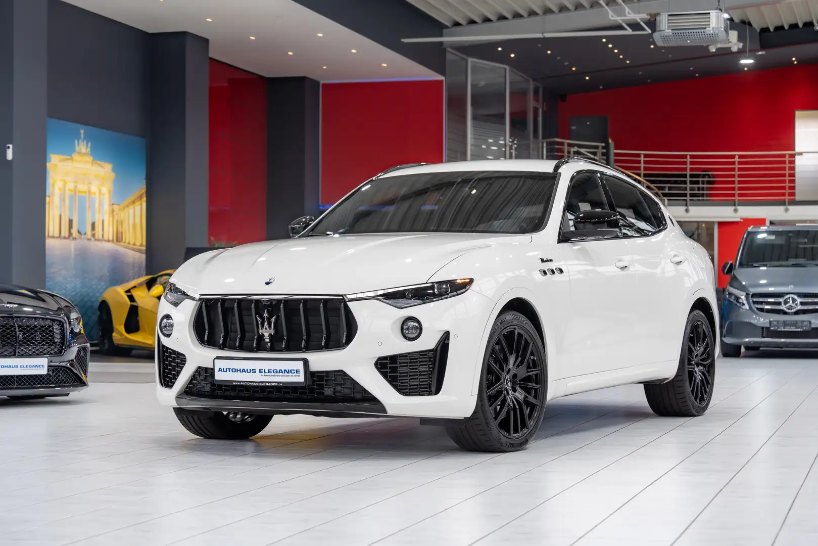 Maserati Levante *LUFTFEDERUNG*H&K*LED*21"LM*NAVI*1-HAN* Blanc - 1
