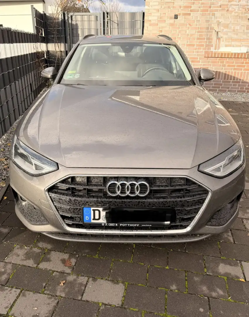 Audi A4 35 TFSI basis Grau - 2