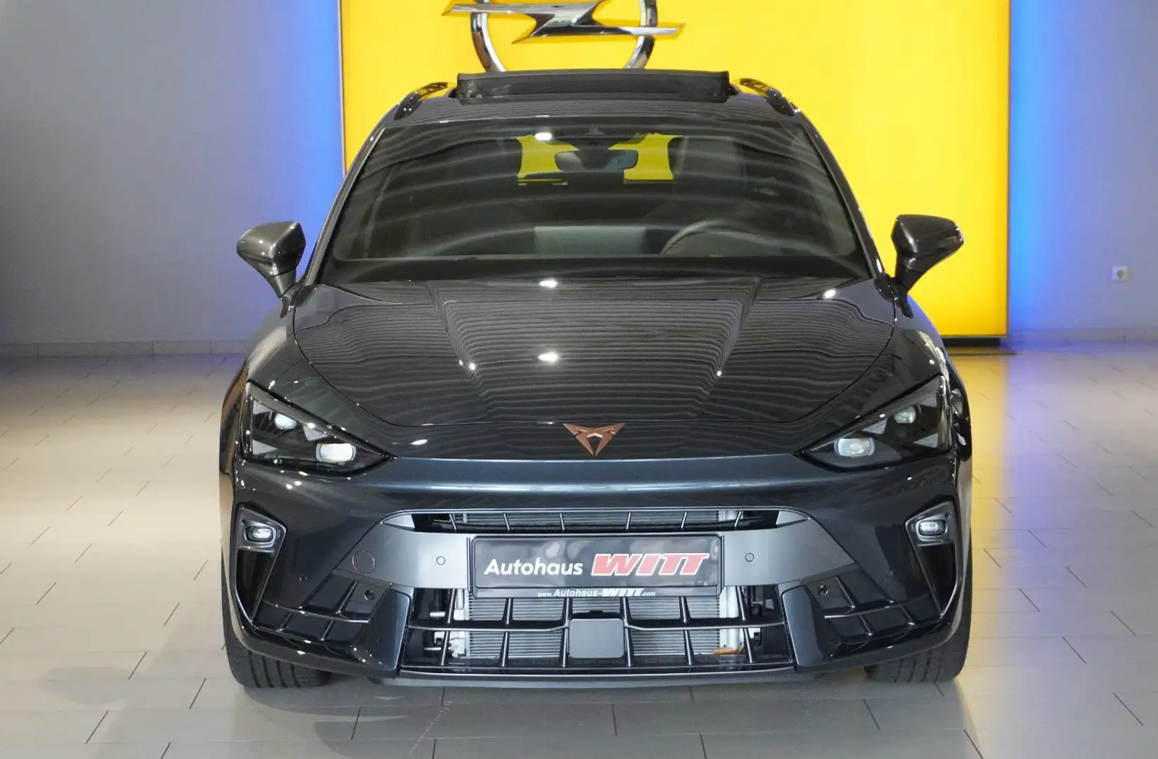 CUPRA Leon Sportstourer 1.5 eTSI *NAVI*Panorama*MATRIX Grau - 2