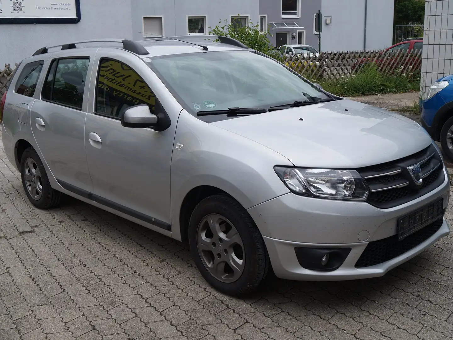 Dacia Logan MCV TCe 90 Prestige,Klima,Tempomat,1.HAND,Euro-6 Gümüş rengi - 2