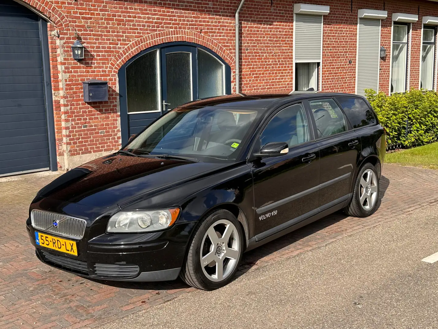 Volvo V50 1.8 Benzine Handgeschakeld APK 07-02-2026 Černá - 1