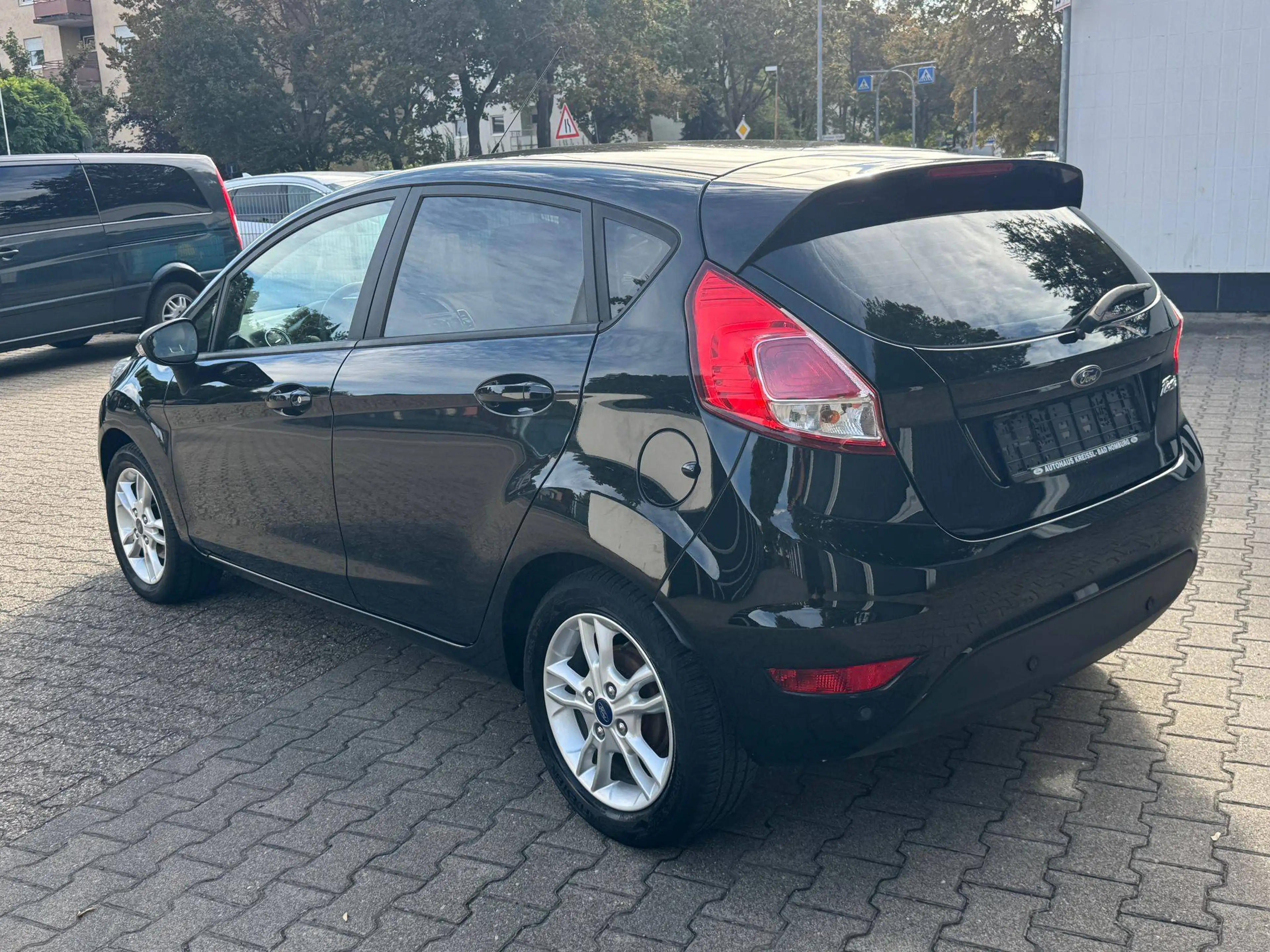 Ford Fiesta Trend — photo 6
