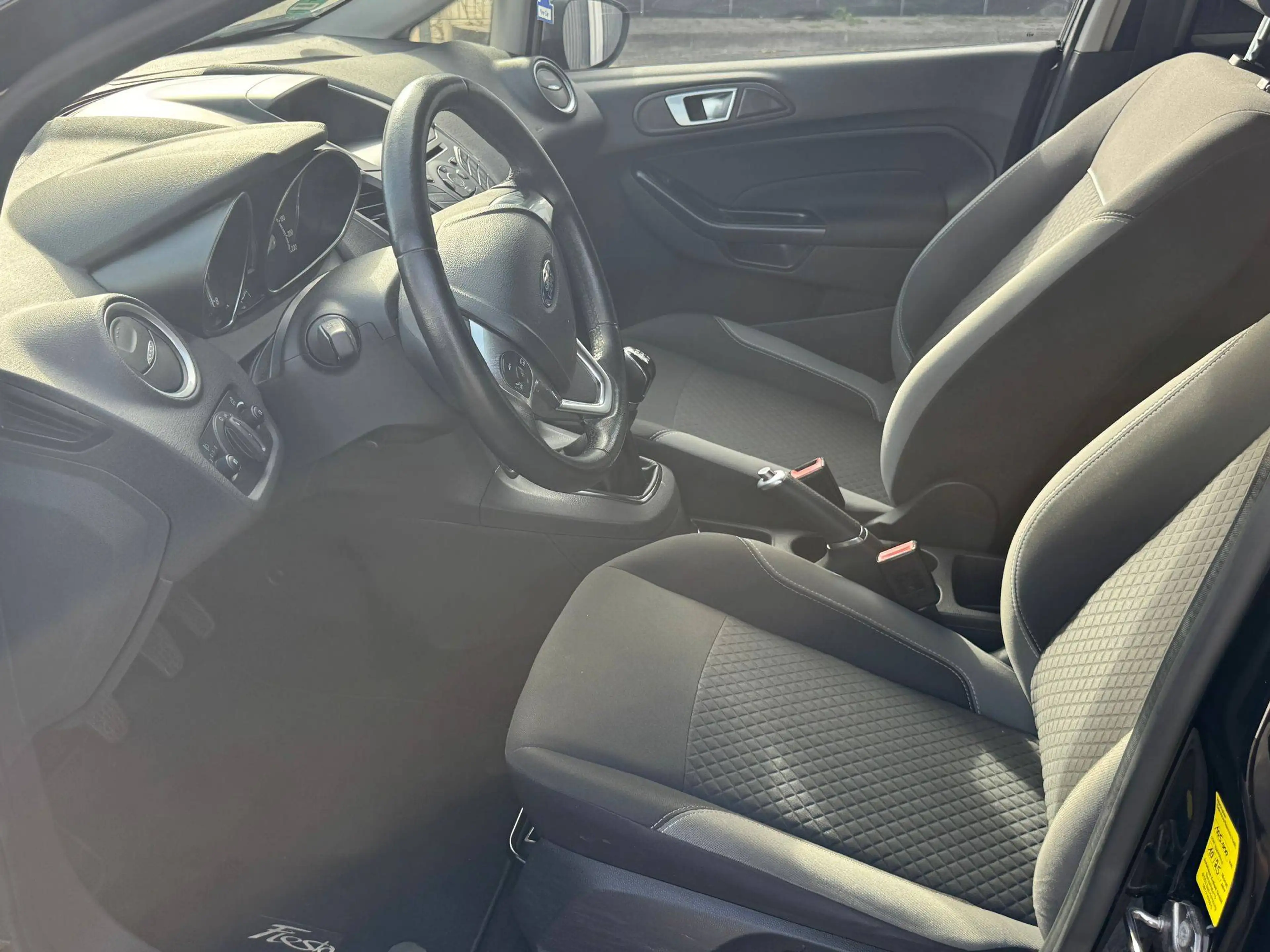 Ford Fiesta Trend — photo 7