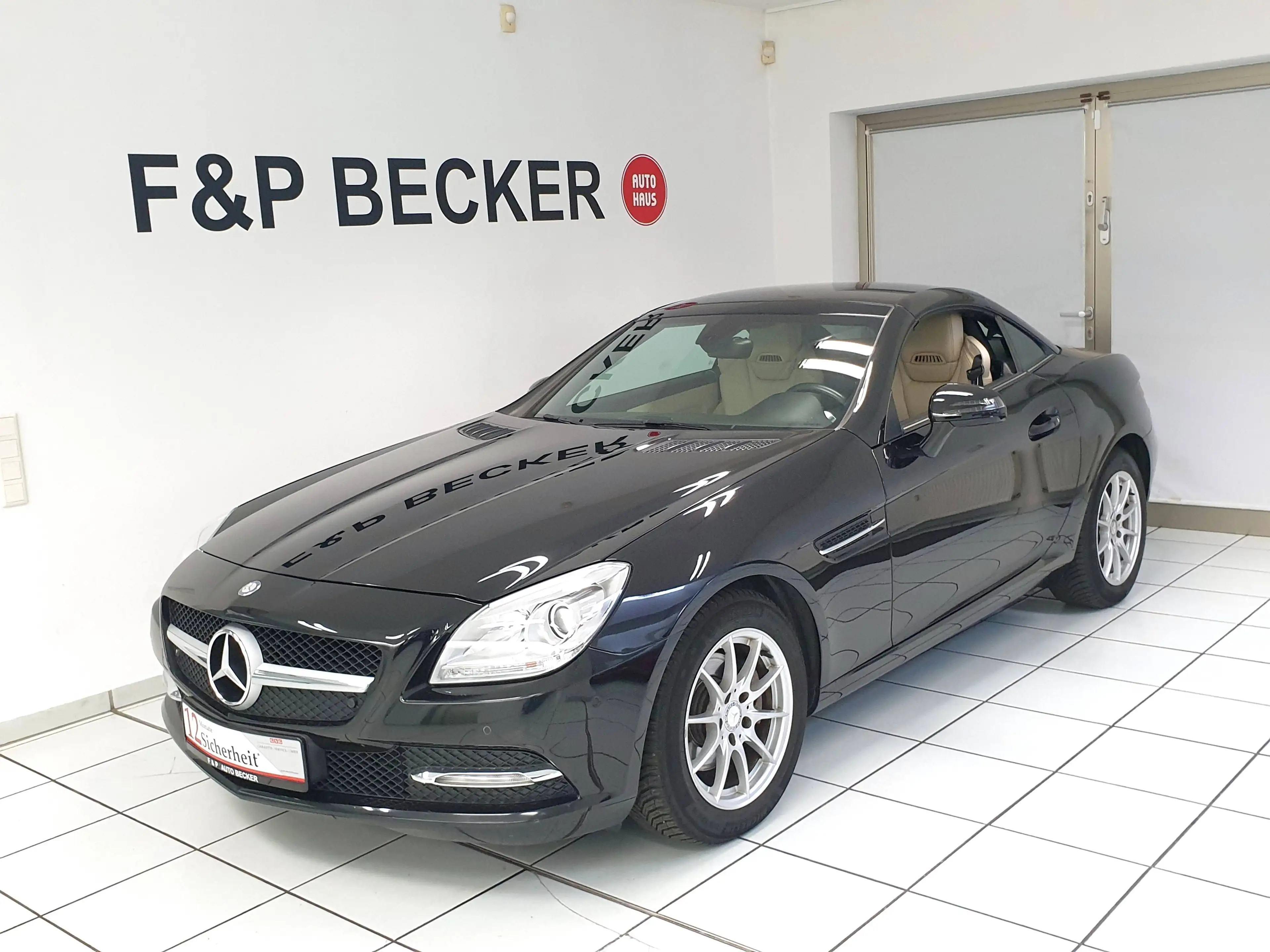 Mercedes-Benz SLK 200 SLK 200 LEDER NAVI AIRSCARF TEMPOMAT SHZ PDC — photo 2