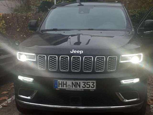 Jeep Grand Cherokee Grand Cherokee Diesel 3.0 V6  4WD Automatik Summit