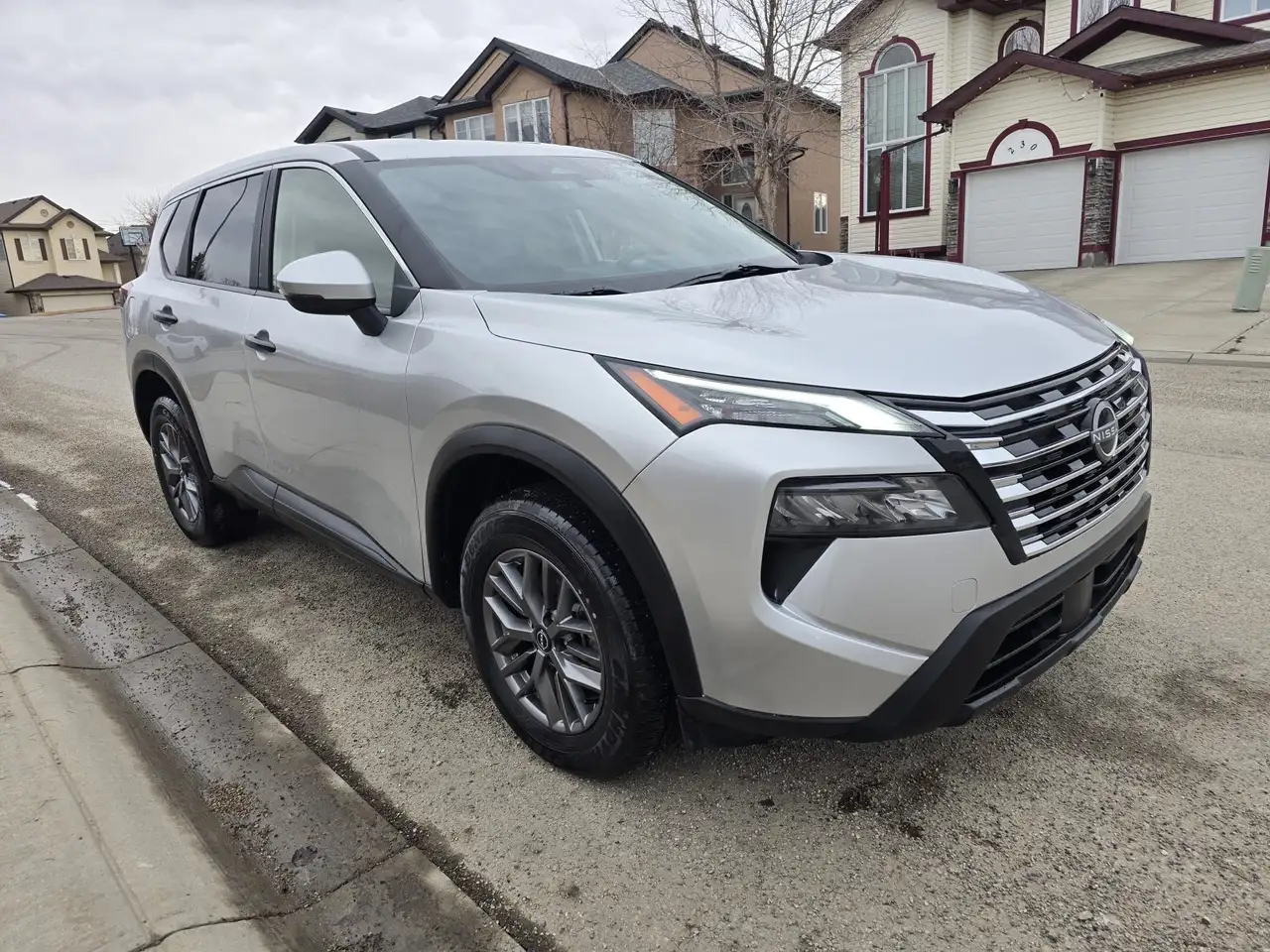 Nissan Rogue снимка Nissan Rogue