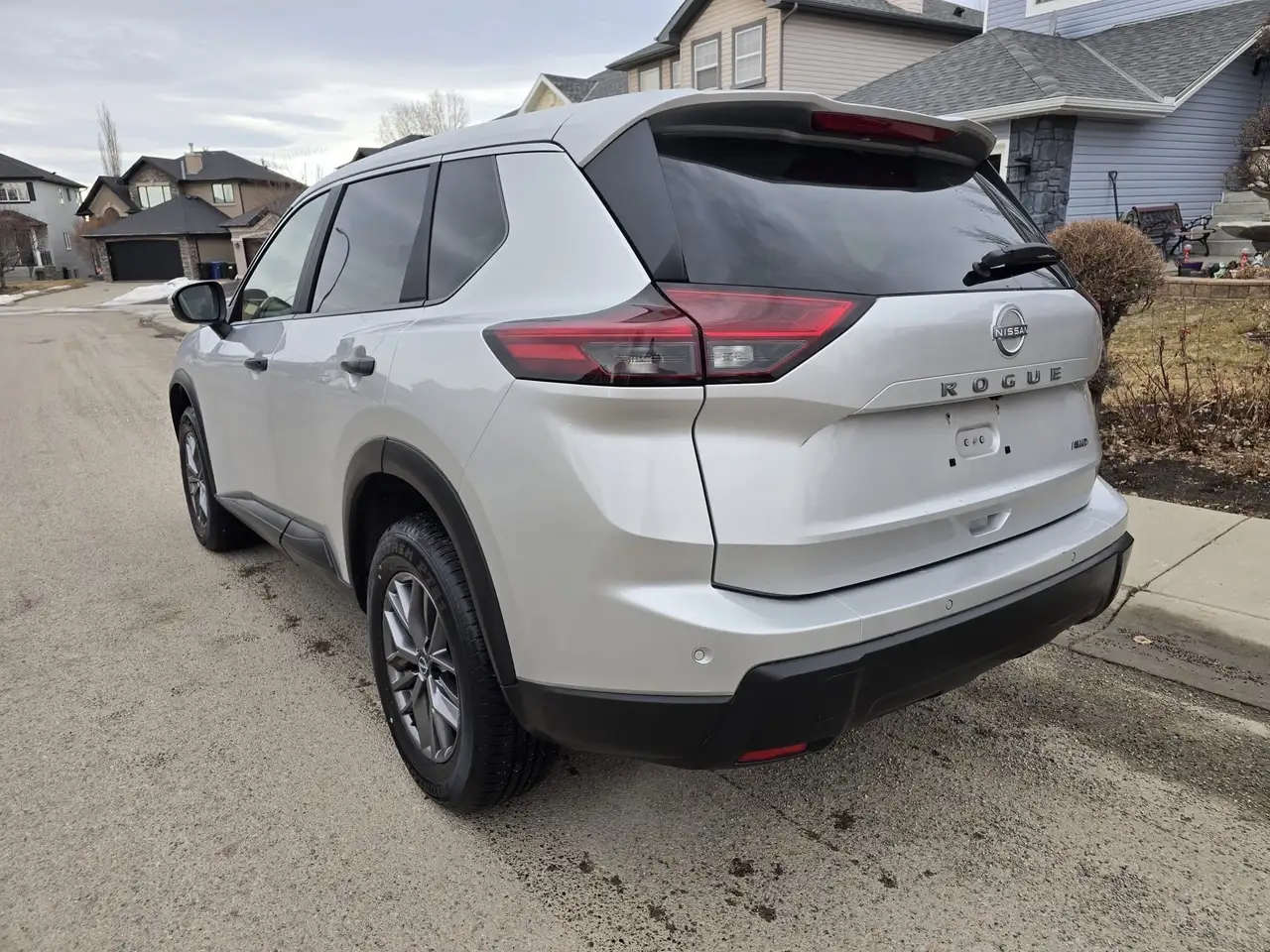 Nissan Rogue снимка Nissan Rogue