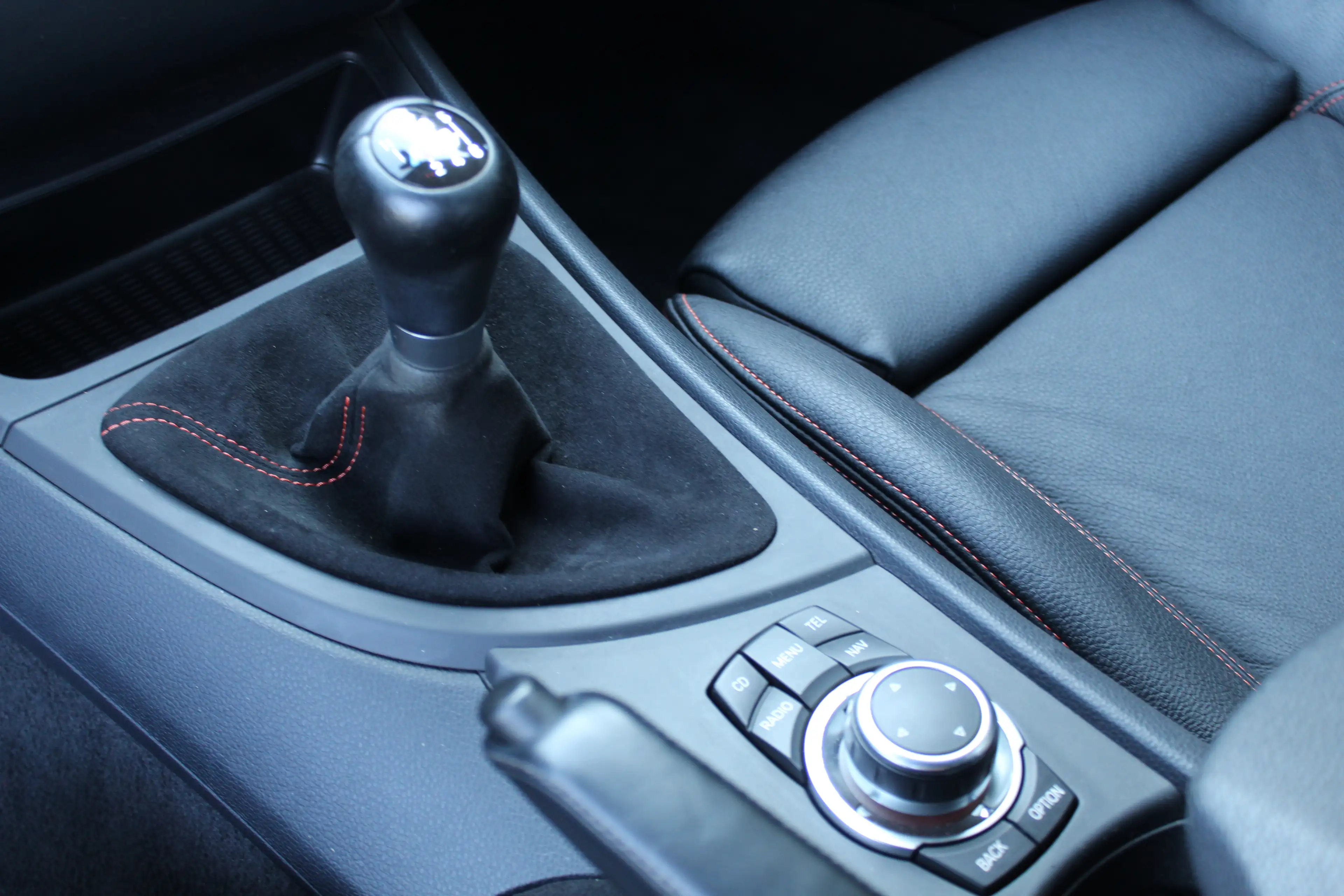 BMW 1er M Coupé *SAMMLERZUSTAND*TOP*1.BESITZ*SERVICEGEPFLEGT* — photo 13