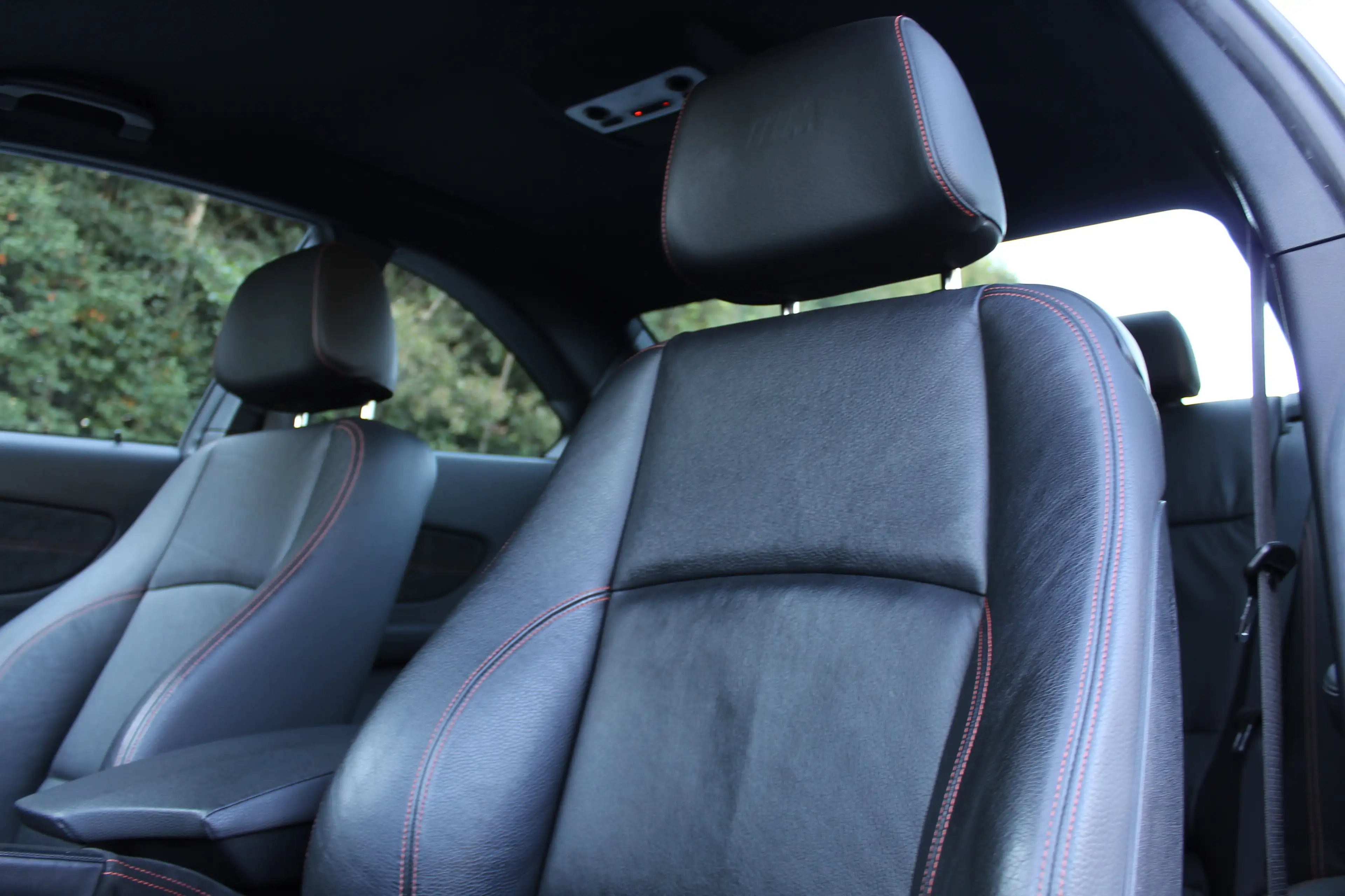 BMW 1er M Coupé *SAMMLERZUSTAND*TOP*1.BESITZ*SERVICEGEPFLEGT* — photo 8