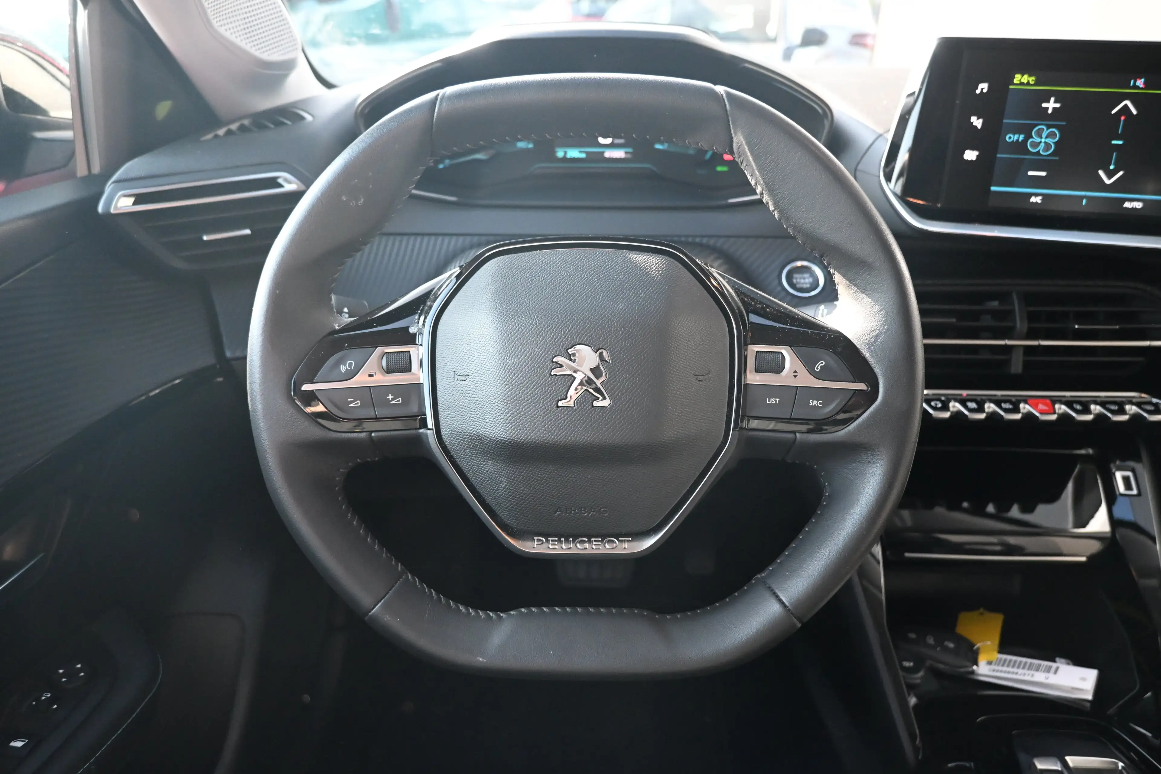 Peugeot e-208 EV Allure 50 kWh | Navigatie By App | Climate Cont — photo 12