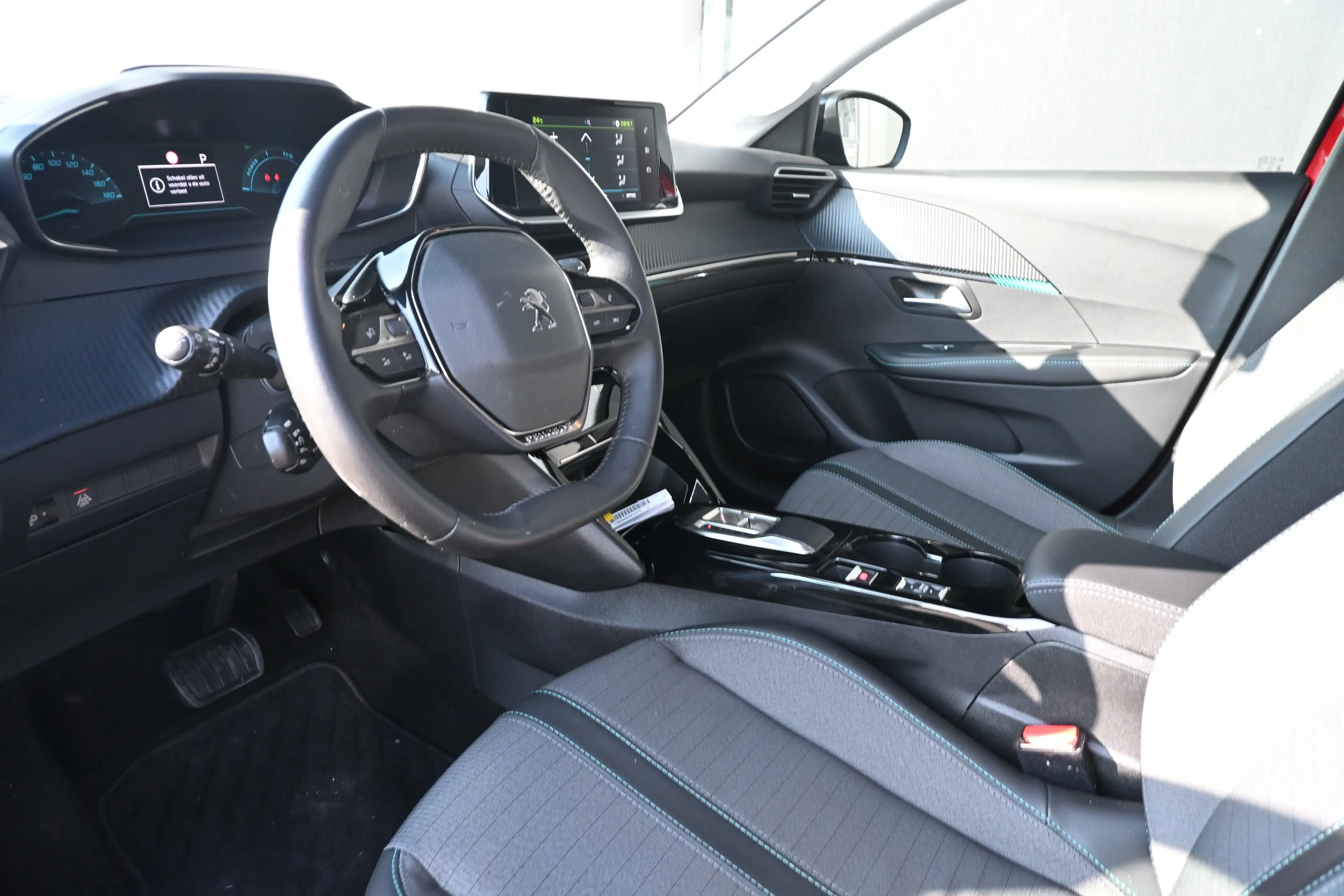 Peugeot e-208 EV Allure 50 kWh | Navigatie By App | Climate Cont — photo 7