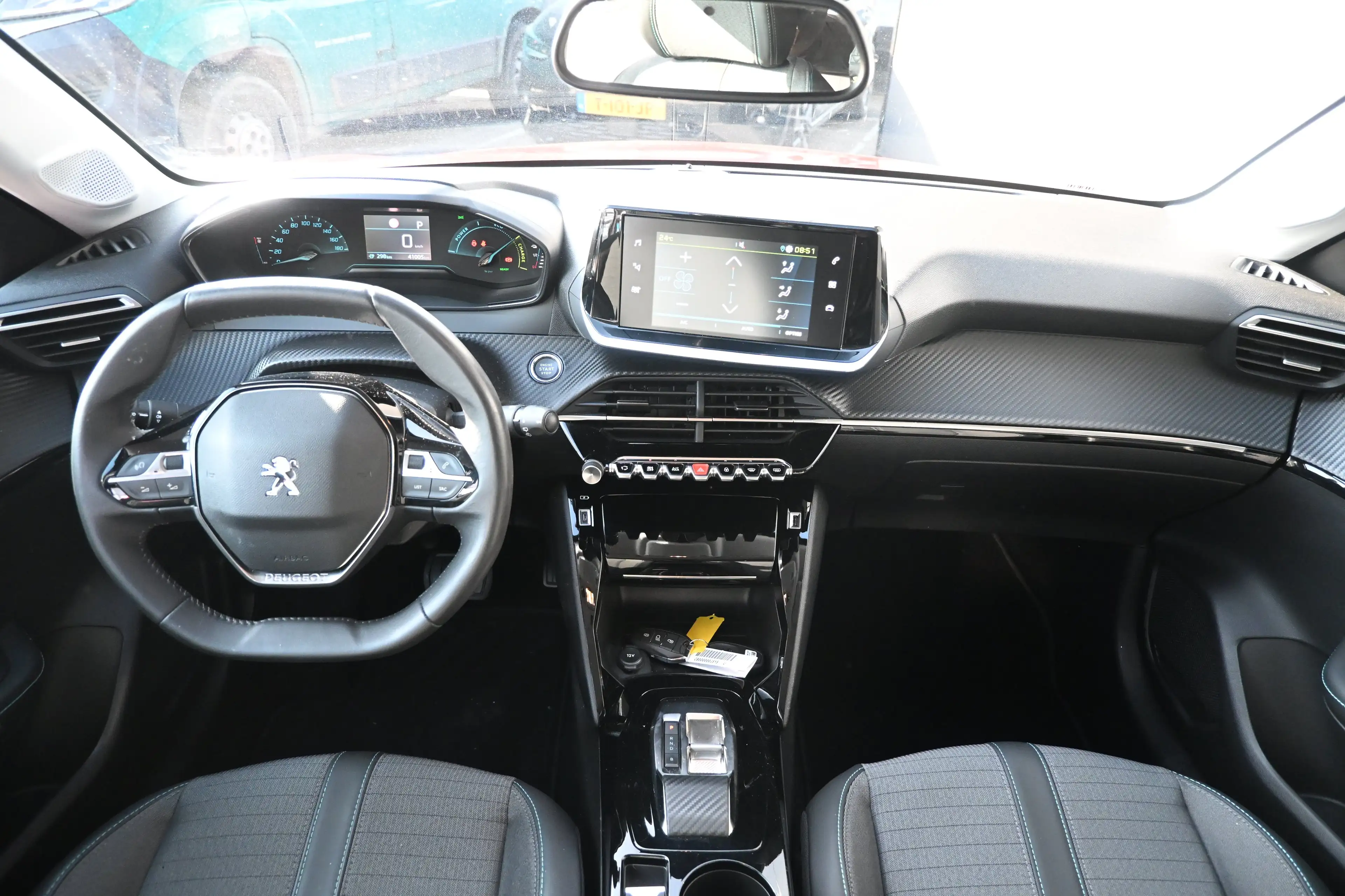 Peugeot e-208 EV Allure 50 kWh | Navigatie By App | Climate Cont — photo 11