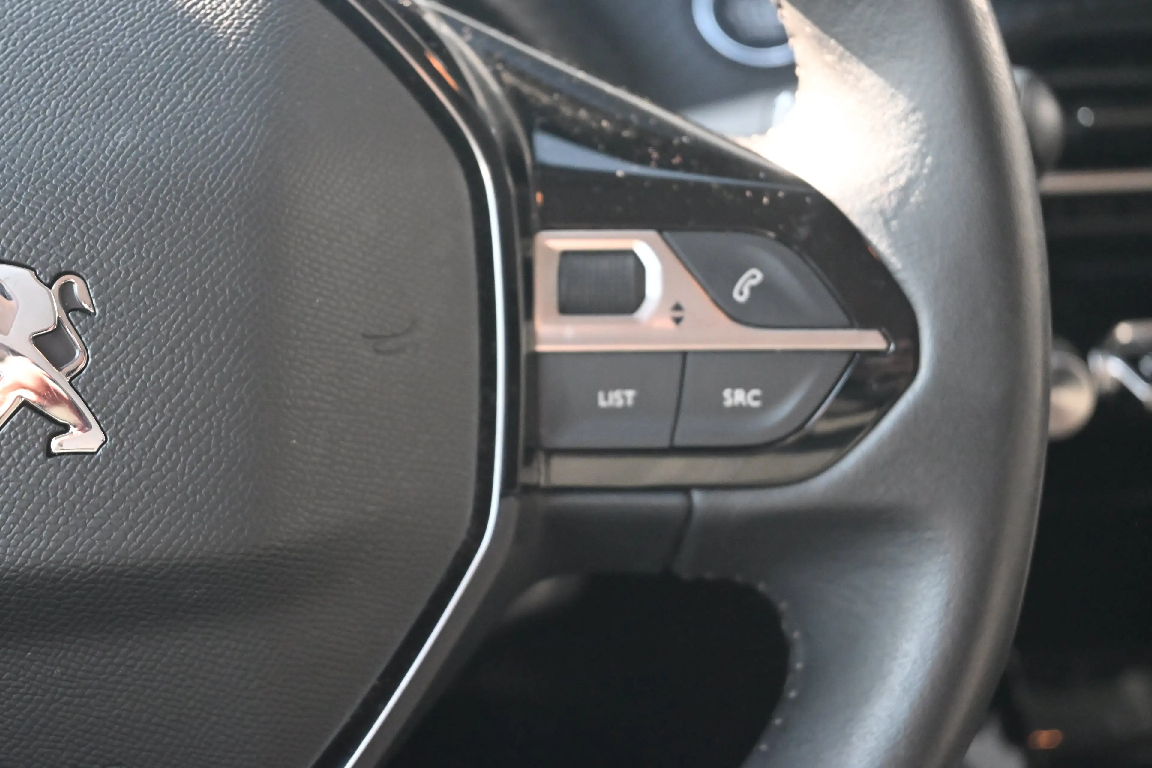 Peugeot e-208 EV Allure 50 kWh | Navigatie By App | Climate Cont — photo 14