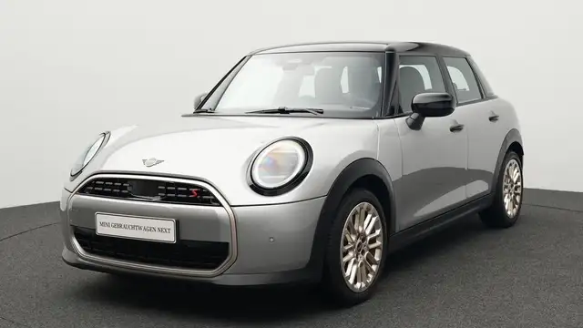 MINI Cooper S Favoured Trim