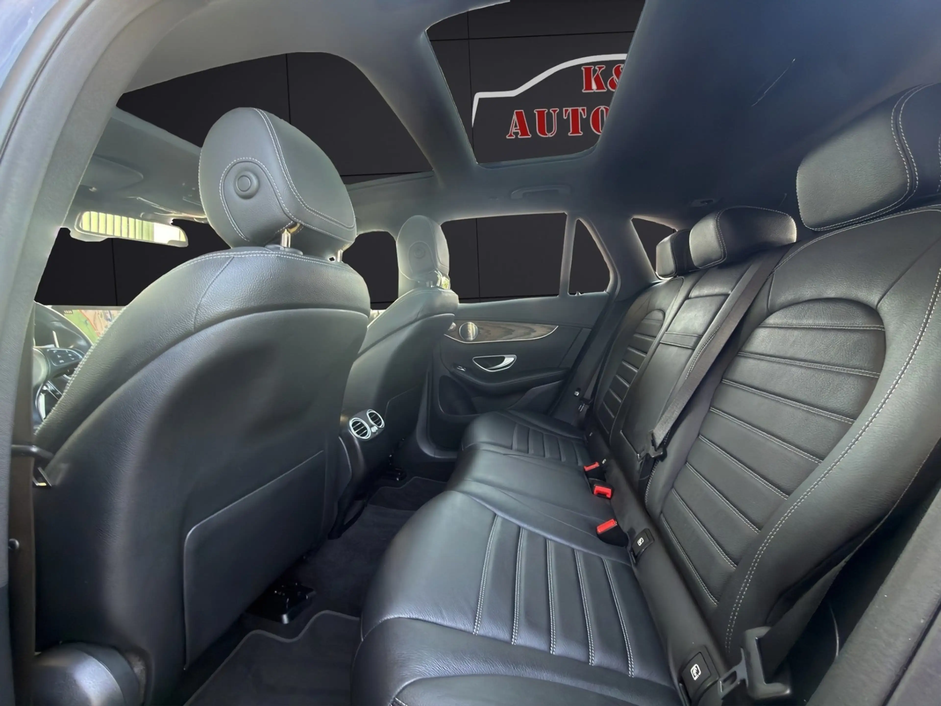 Mercedes-Benz GLC 350 d 4M PANO/BURMEISTER/HEAD UP/360°/AHK — photo 13