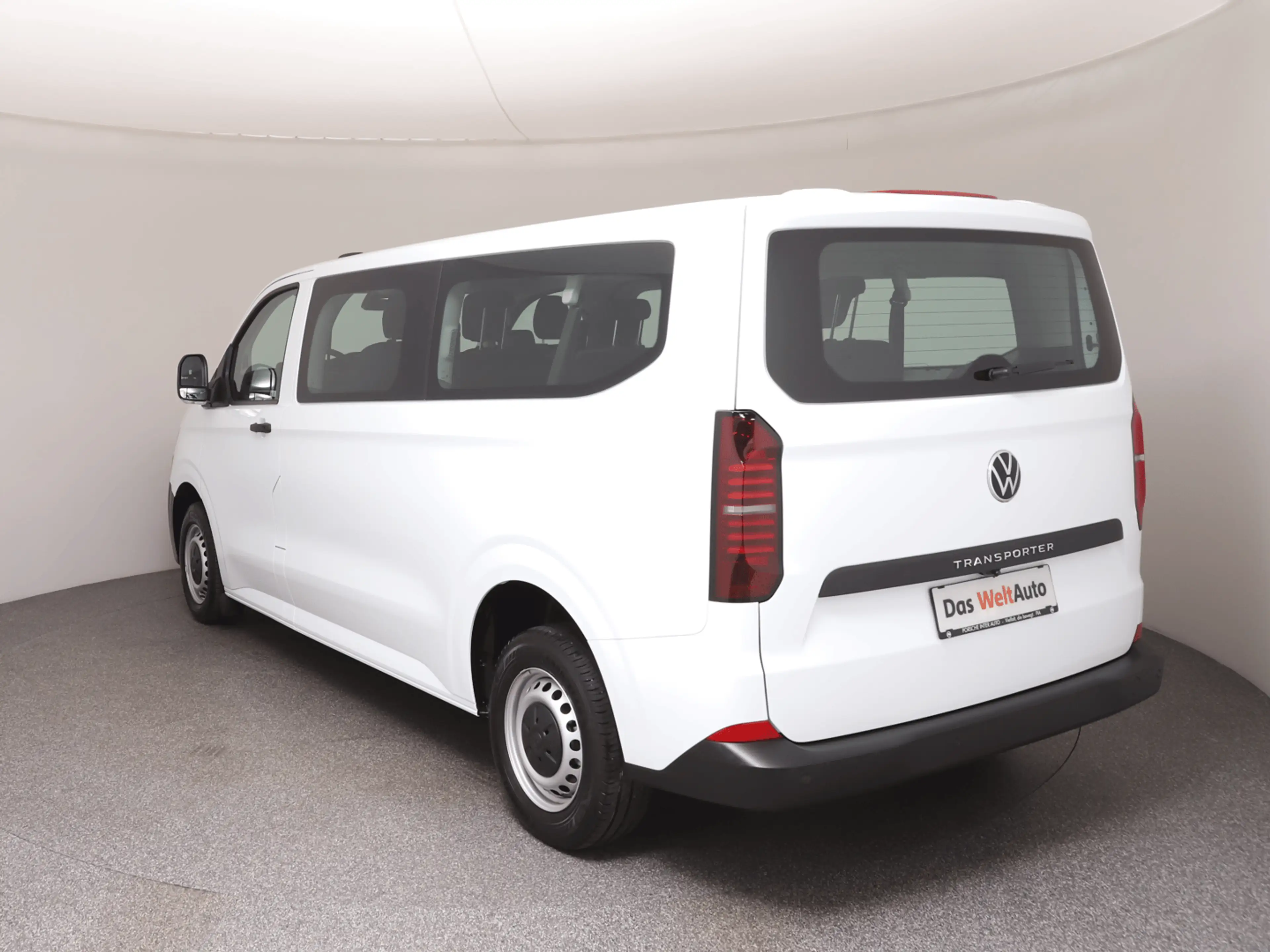 Volkswagen Transporter Kombi TDI — photo 5