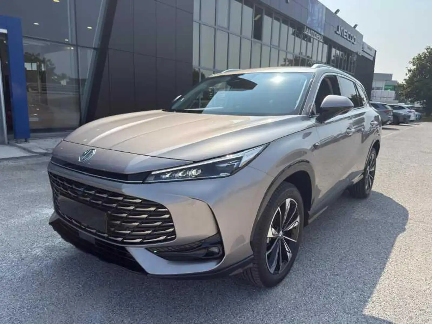 MG HS 1.5 t-gdi comfort auto Gris - 1
