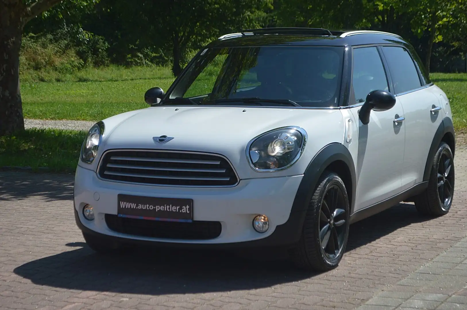 MINI Cooper D Countryman MINI Countryman Cooper D ALL4+XENON+NAVI+Allrad+ Blanc - 2