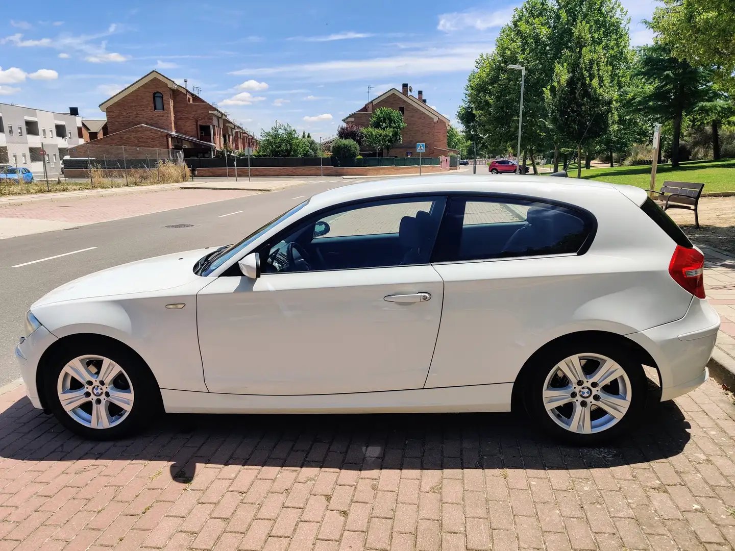 BMW 118 118d Blanco - 1