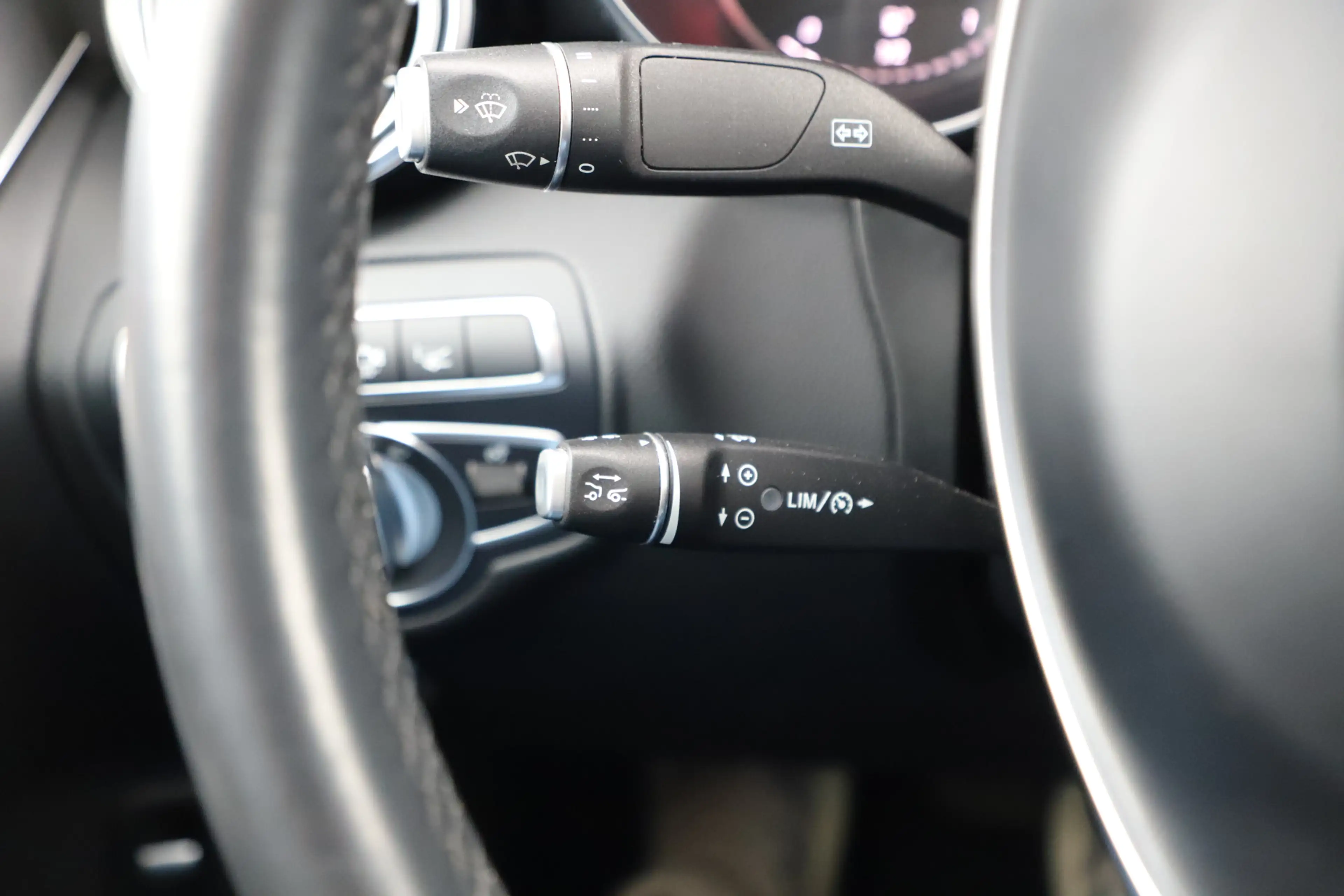 Mercedes-Benz GLC 250 Coupé AMG 4-Matic | 211PK | Head-up | Keyless-go | — photo 34