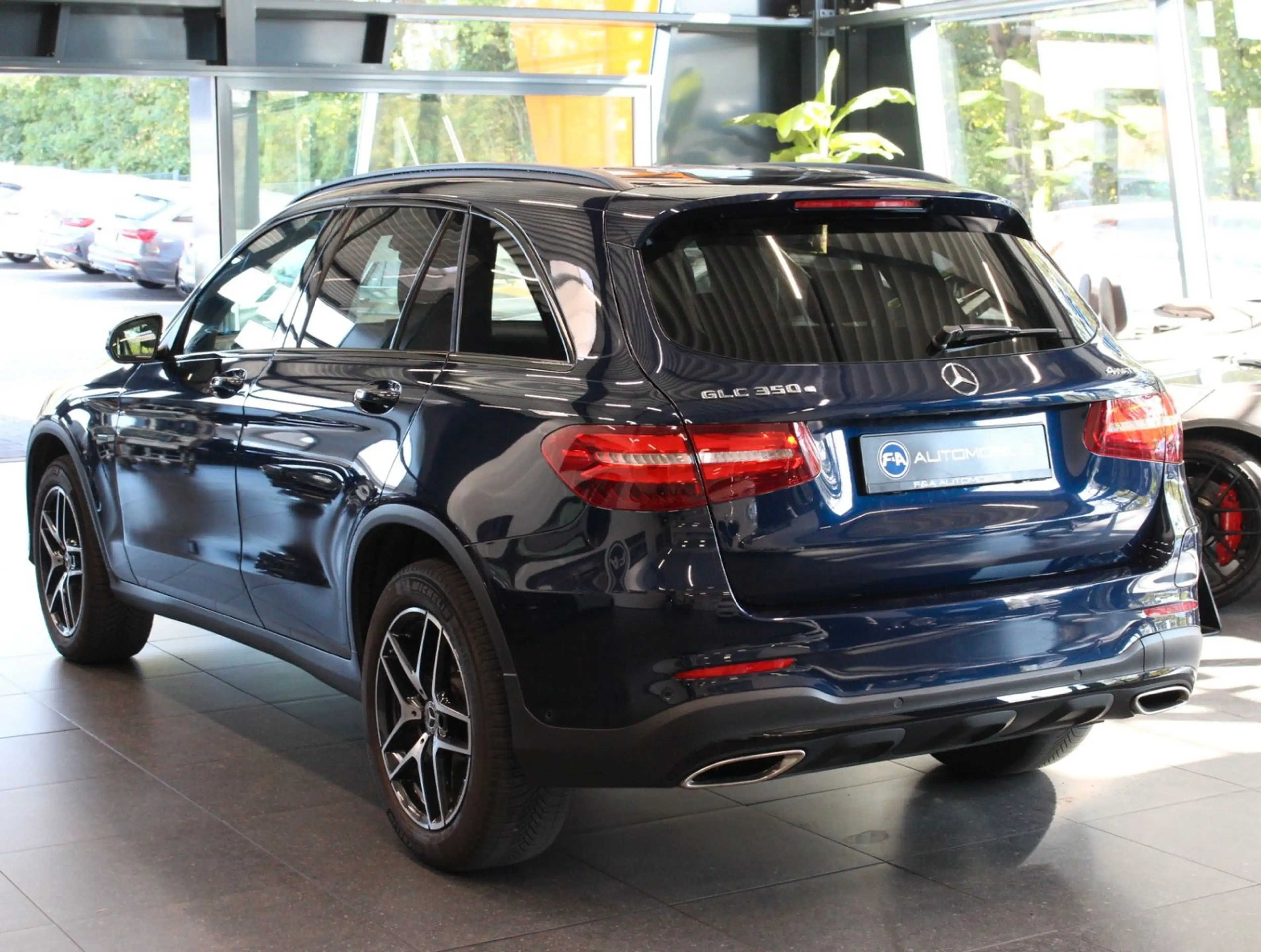 Mercedes-Benz GLC 350 e 4Matic AMG Line Pano*Kamera*LED — photo 4