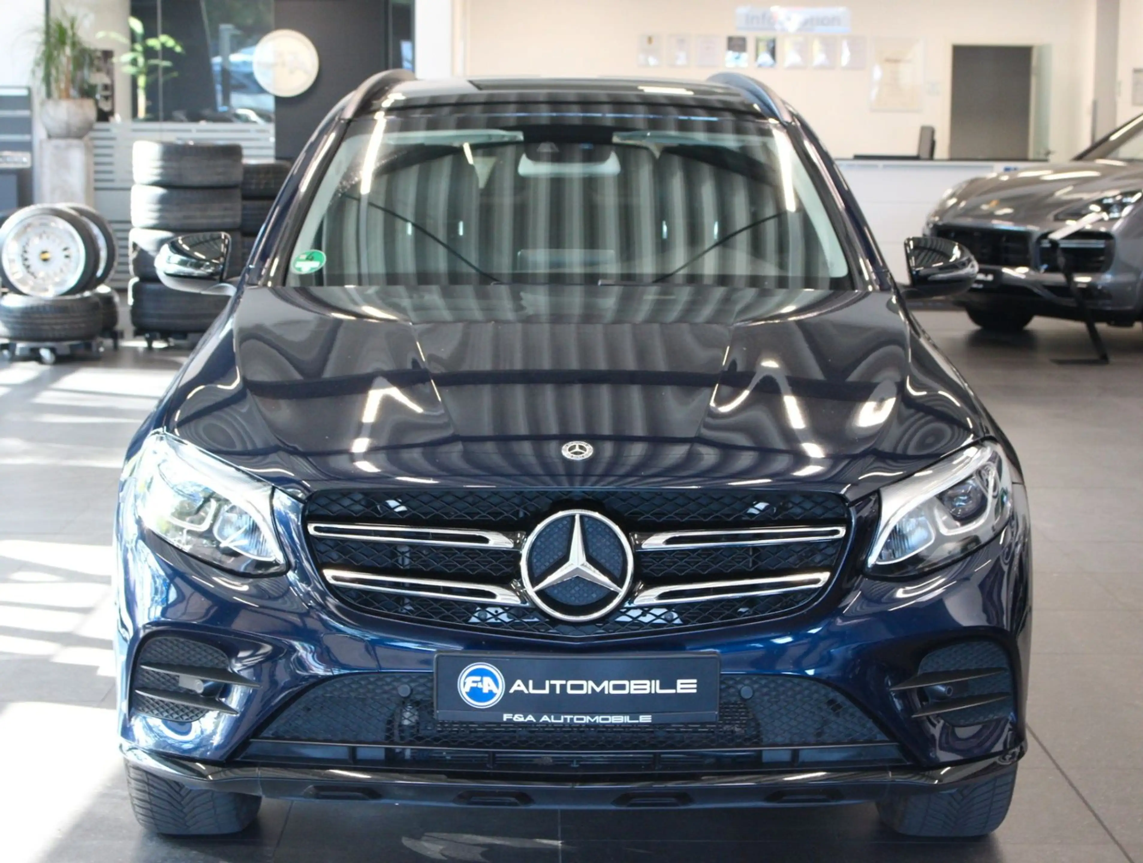 Mercedes-Benz GLC 350 e 4Matic AMG Line Pano*Kamera*LED — photo 3