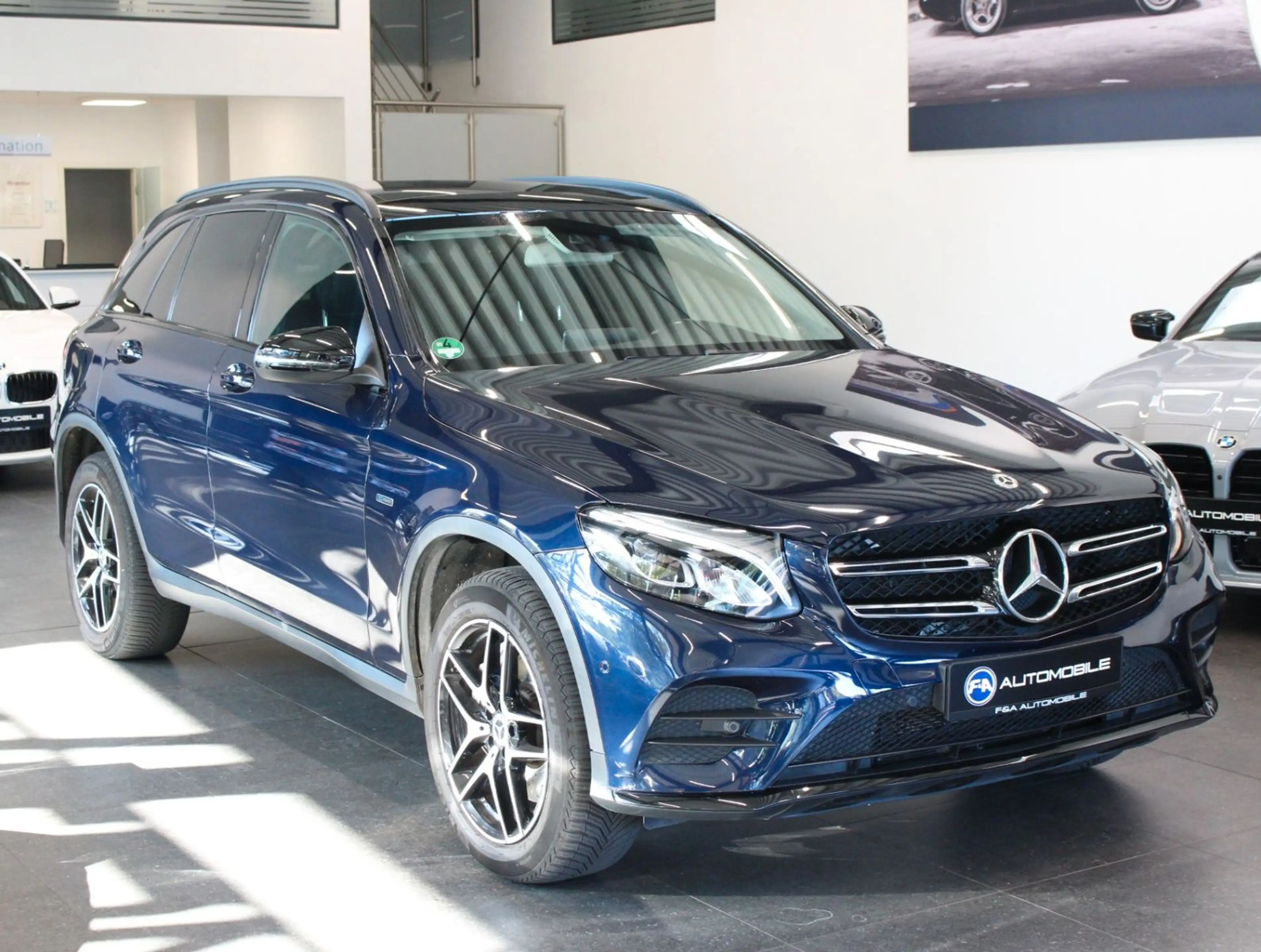 Mercedes-Benz GLC 350 e 4Matic AMG Line Pano*Kamera*LED — photo 2