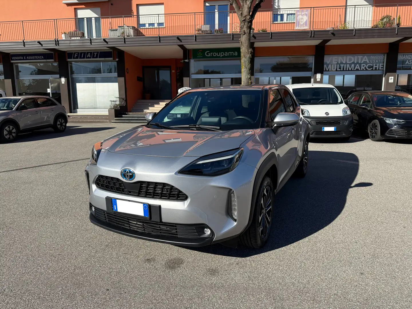 Toyota Yaris Cross Yaris Cross 1.5 Hybrid Trend fwd 116cv e-cvt Argento - 1