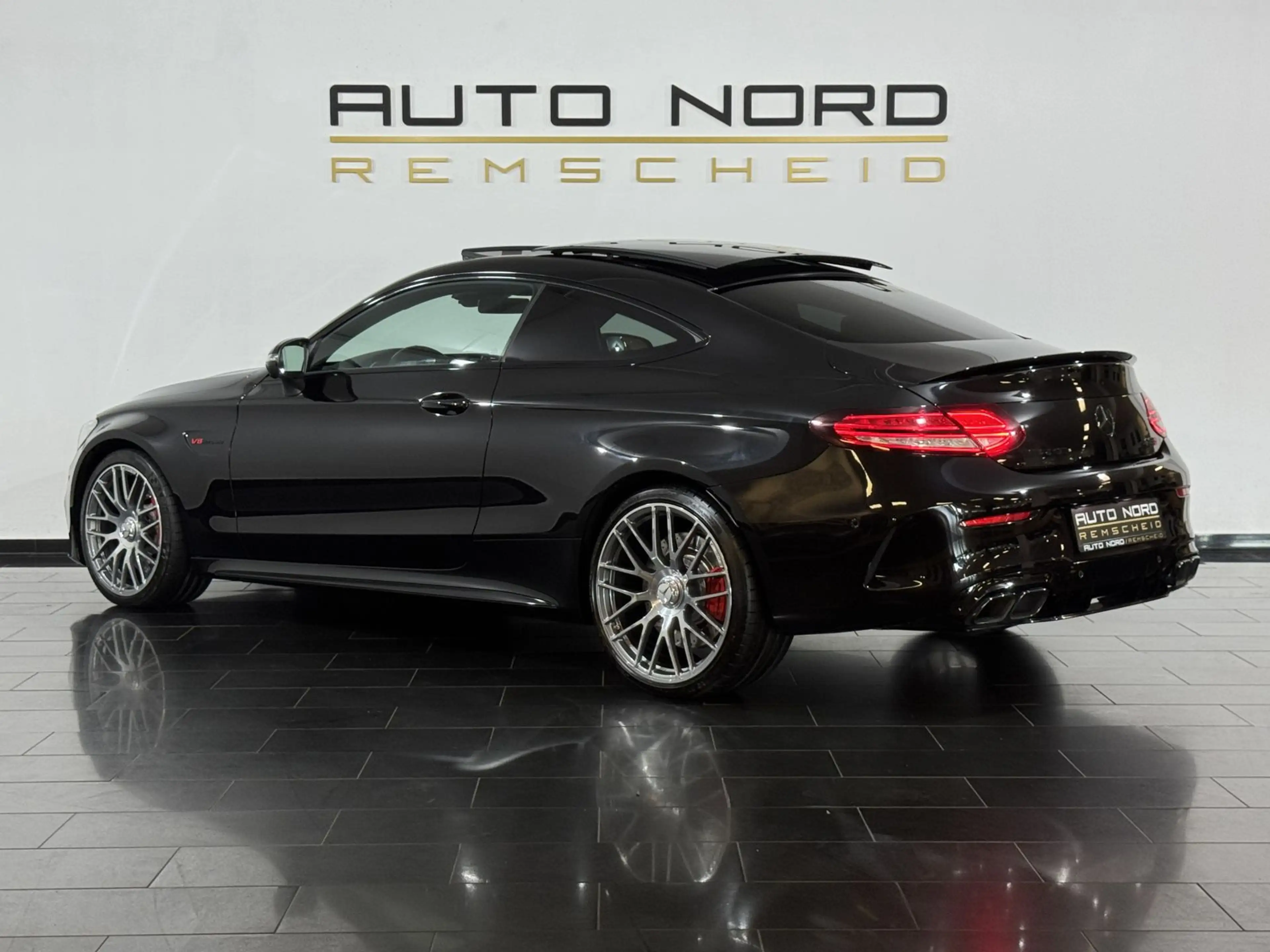 Mercedes-Benz C 63 AMG S Coupé*Schale*Sport.AGA*Pano*KeyGo* — photo 10