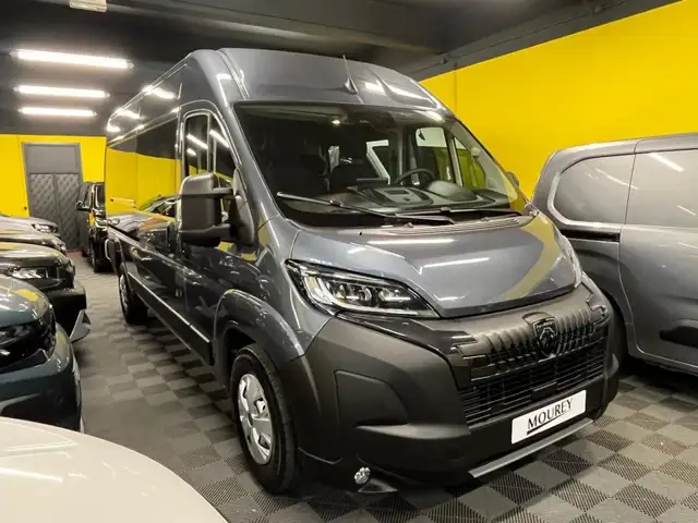 Peugeot Boxer view 14