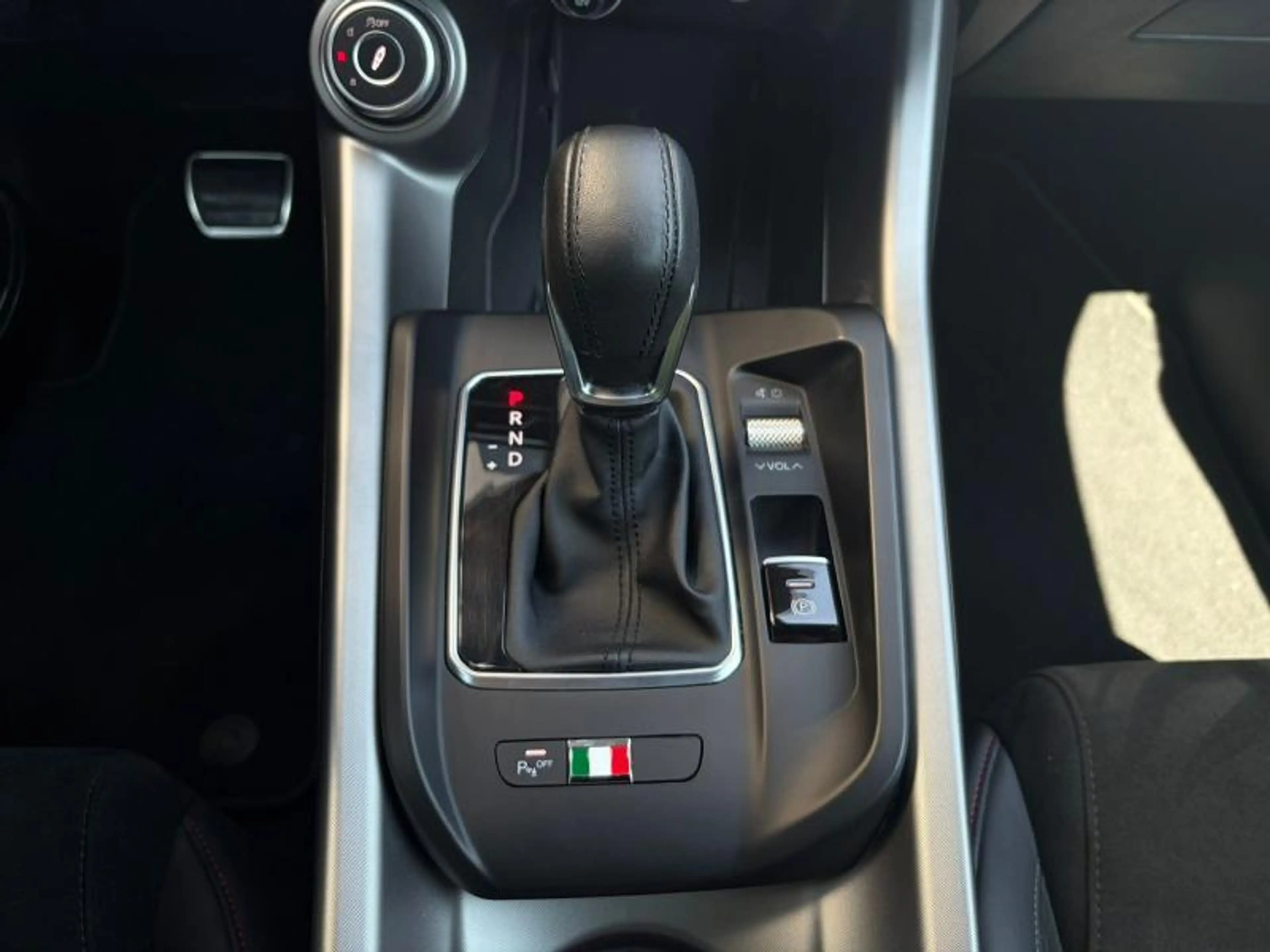 Alfa Romeo Tonale Veloce — photo 8