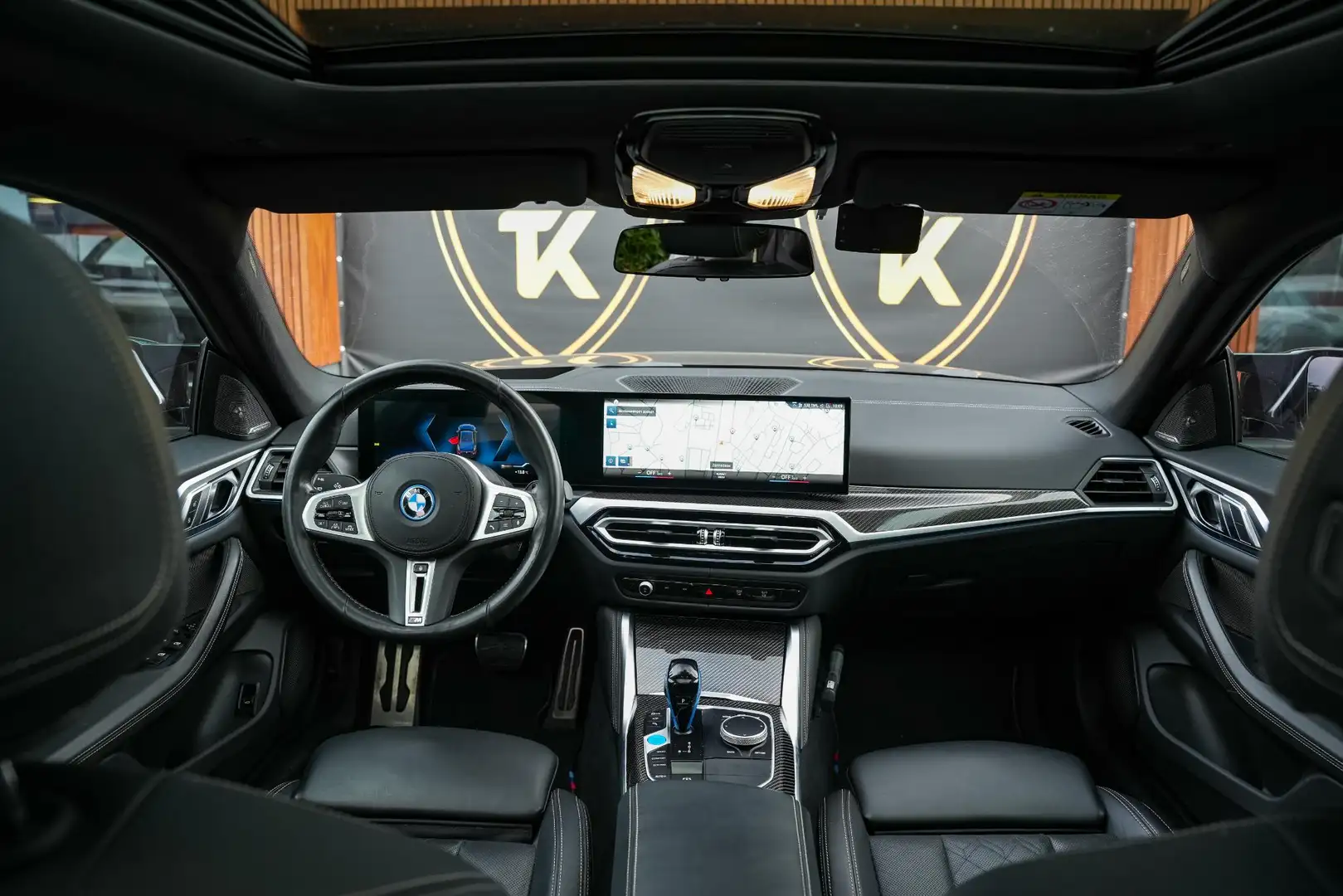 BMW i4 M50 High Executive 84 kWh Carbon Adapt. Cruise Hea Чорний - 2