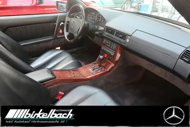 Mercedes-Benz SL view 9