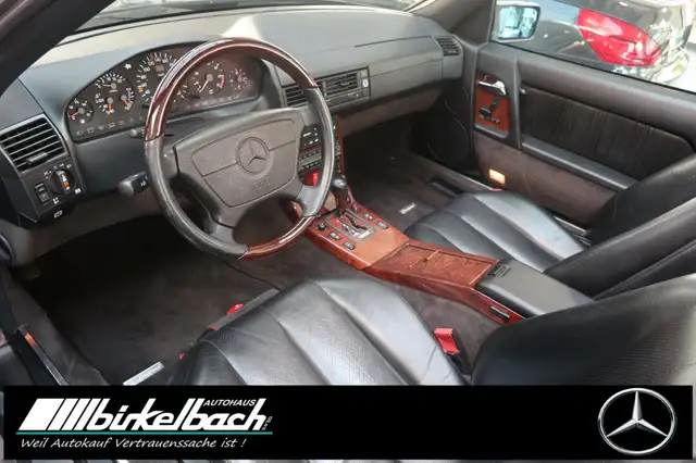 Mercedes-Benz SL view 5