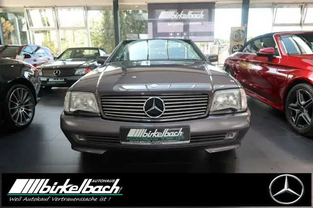 Mercedes-Benz SL view 20