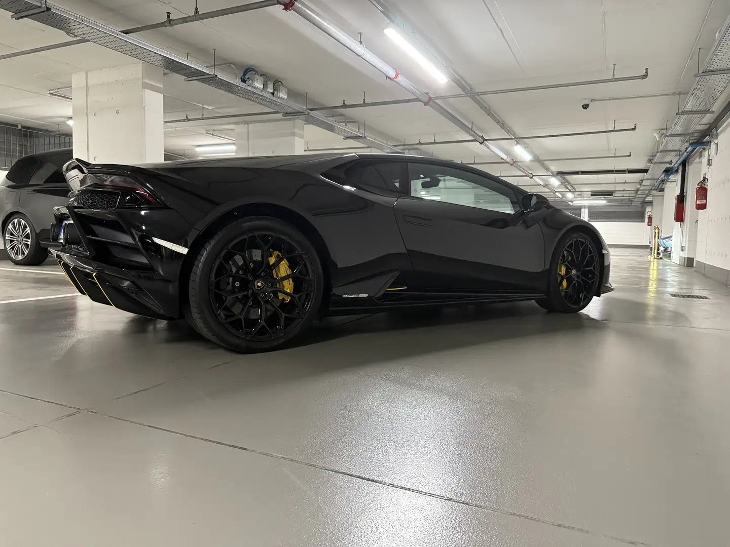 Lamborghini Huracán Huracan Coupe 5.2 Evo 640 awd Zwart - 2