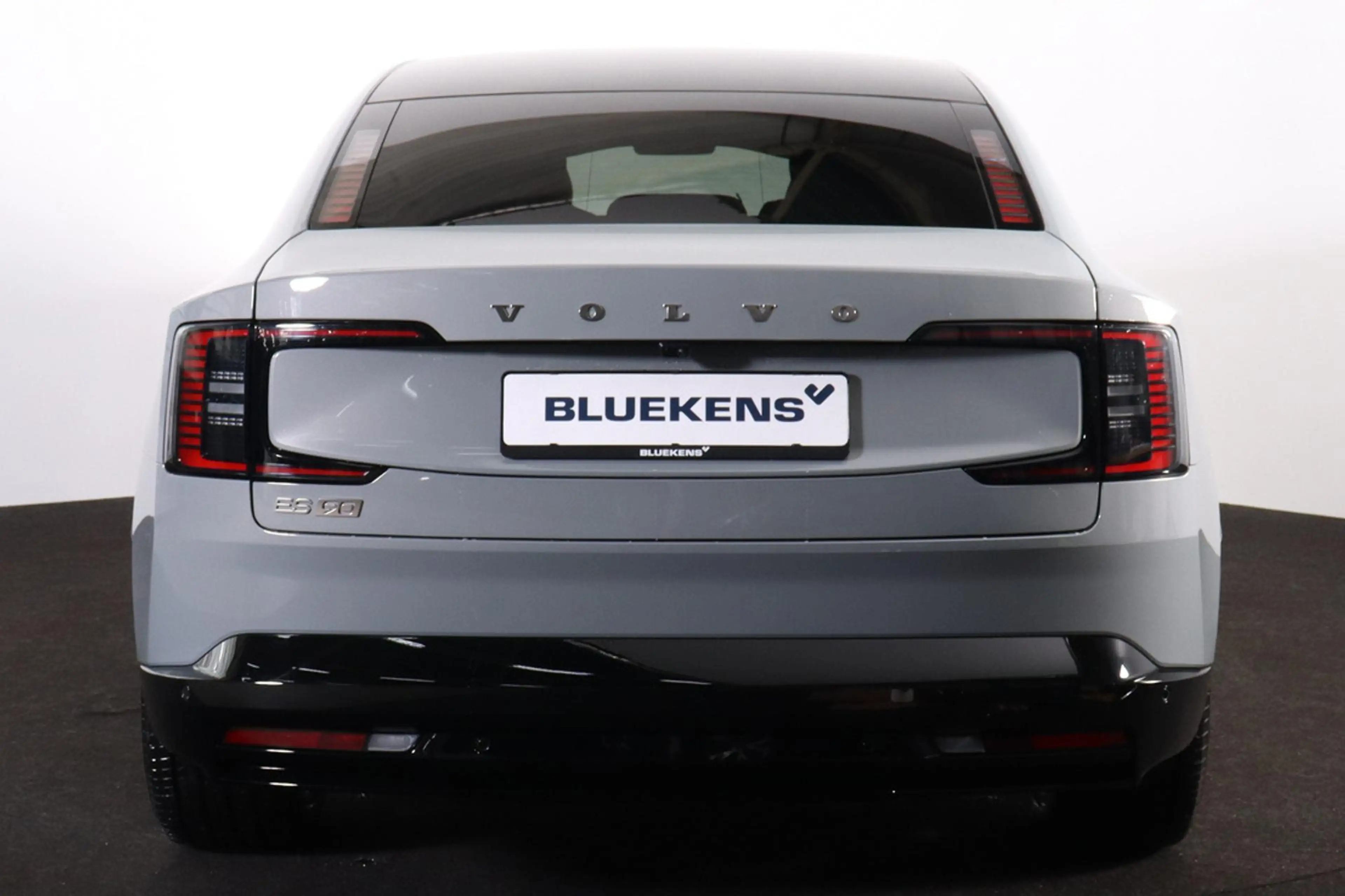 Volvo ES90 Single Motor Plus Launch Edition 92 kWh - Pilot As — photo 4