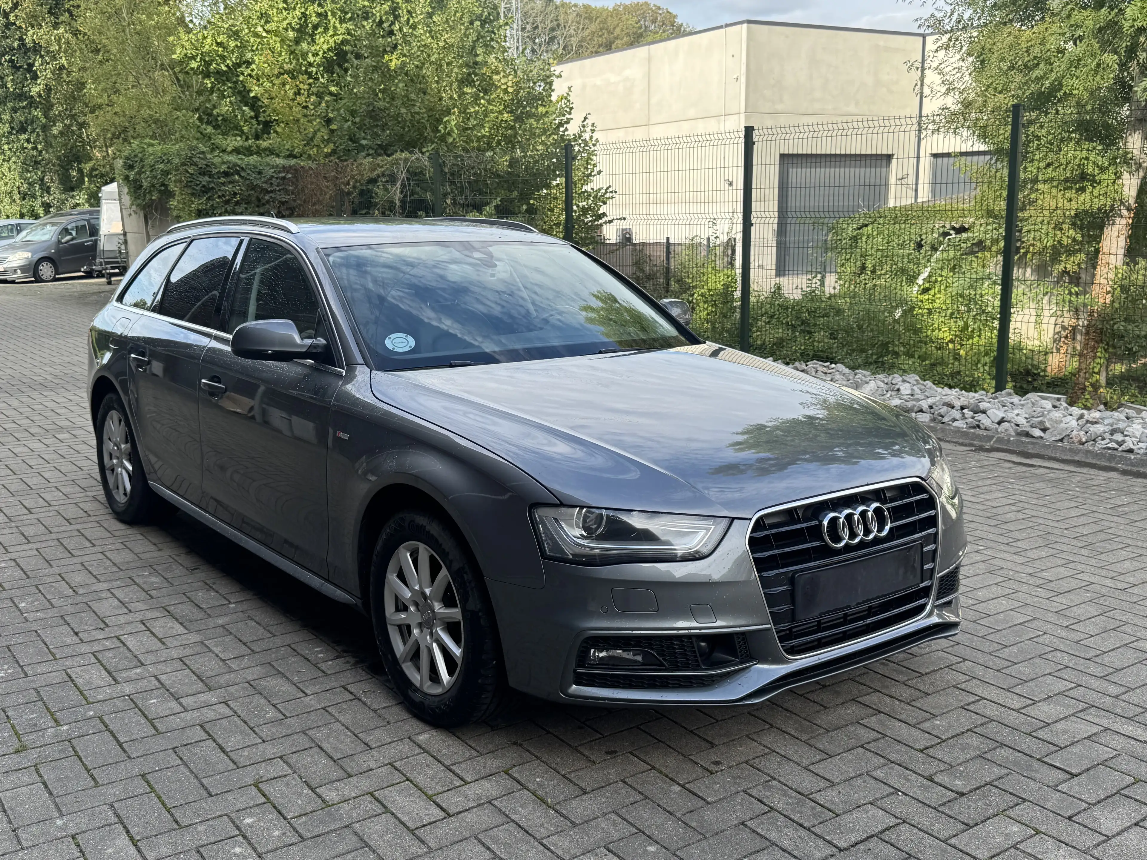 Audi A4 A4 Avant 1.8 TFSI S line — photo 2