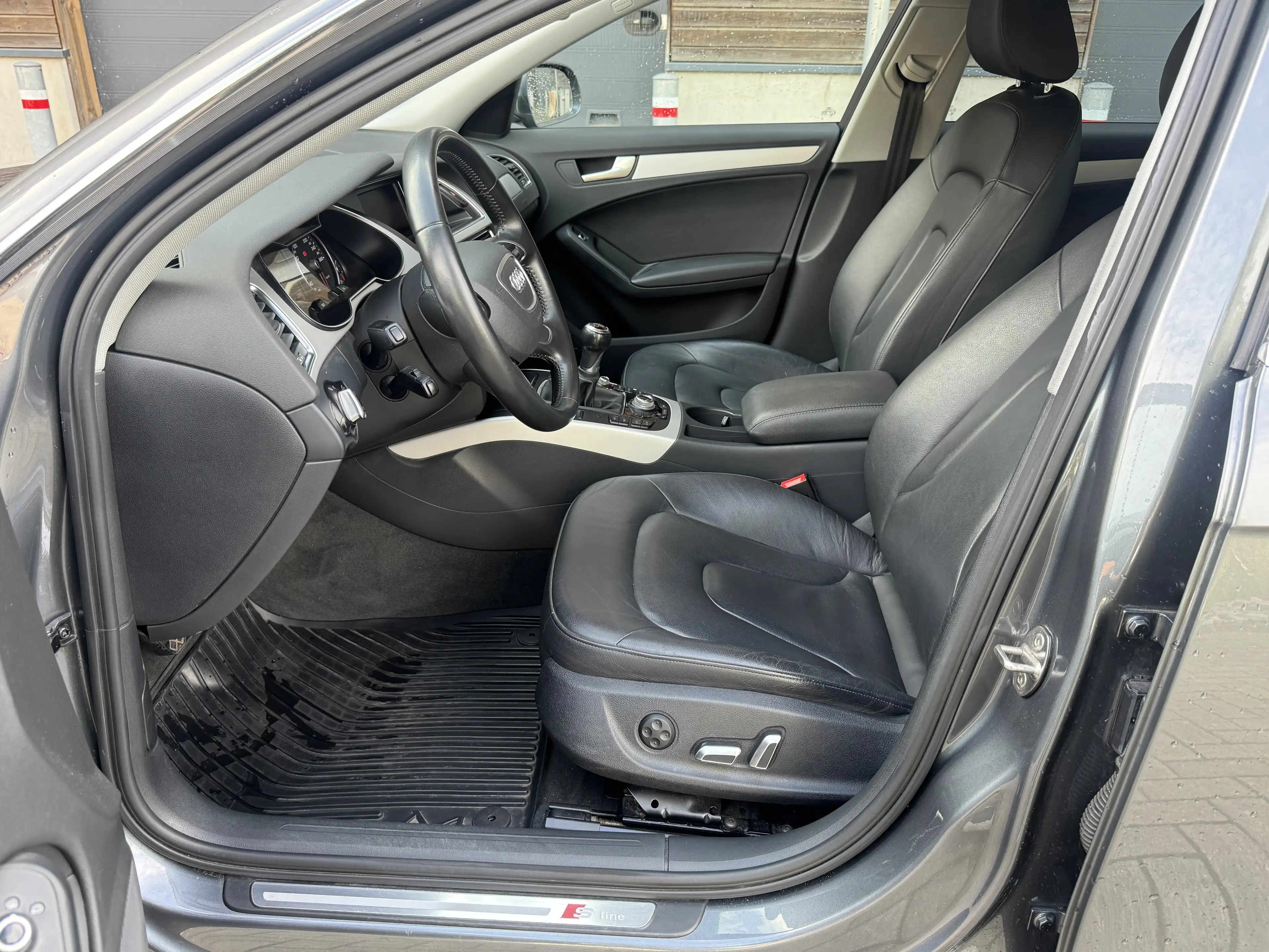 Audi A4 A4 Avant 1.8 TFSI S line — photo 11